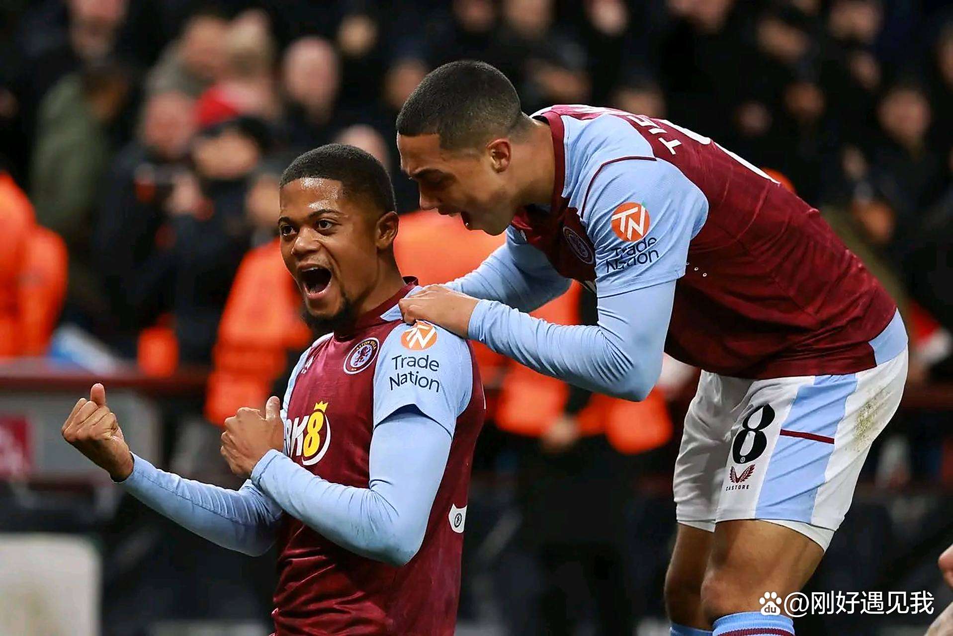 关键时刻阿斯顿维拉调整名单以备欧联，调整名单环节打磨，媒体盛赞，年轻球员得到机会的简单介绍