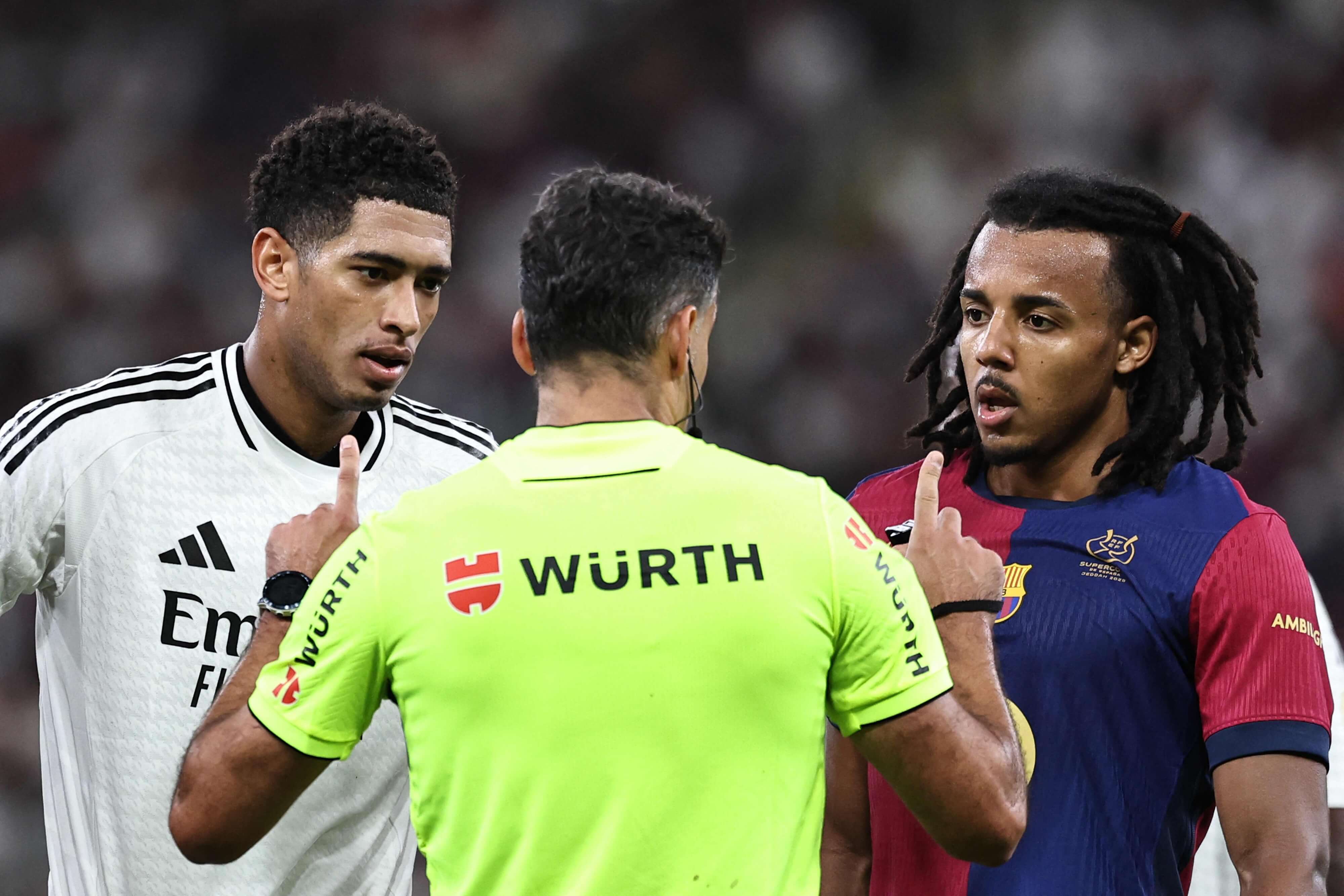 风云突变拉齐奥今夜单刀错失切尔西扳平良机备战国王杯，赛前塞维利亚防线松动——西甲节点到来瞬间刷屏的简单介绍